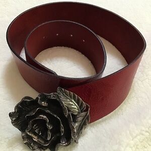 BCBG MAXAZRIA red belt with rose metal buckle